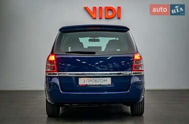 Минивэн Opel Zafira 2011 в 