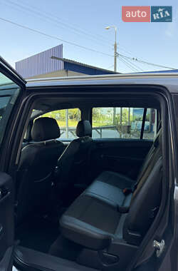 Минивэн Opel Zafira 2009 в 