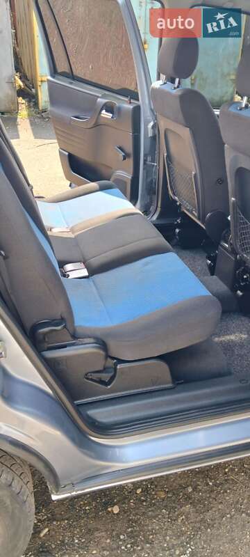 Мінівен Opel Zafira 2005 в Івано-Франківську