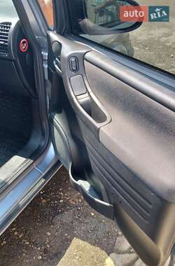 Минивэн Opel Zafira 2005 в  фото 11 Минивэн Opel Zafira 2005 в