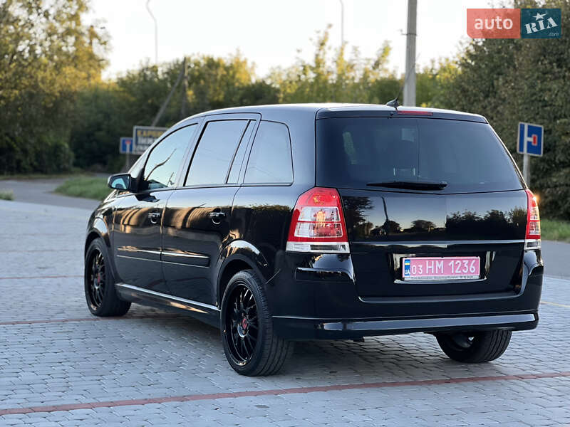 Мінівен Opel Zafira 2009 в Старокостянтинові