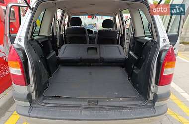 Минивэн Opel Zafira 2001 в 