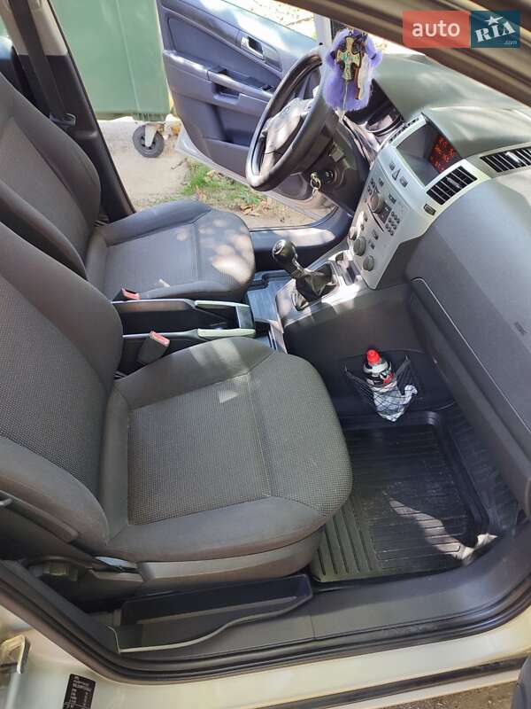 Мінівен Opel Zafira 2009 в Баштанці