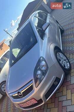Минивэн Opel Zafira 2007 в Дубно