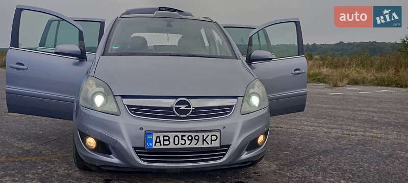 Opel Zafira 2009 Opel Zafira 2009