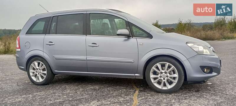 Мінівен Opel Zafira 2009 в Вінниці