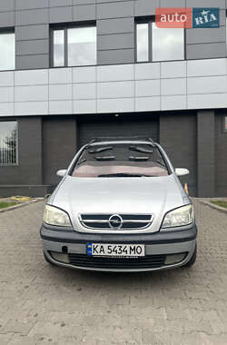 Мінівен Opel Zafira 2002 в Києві