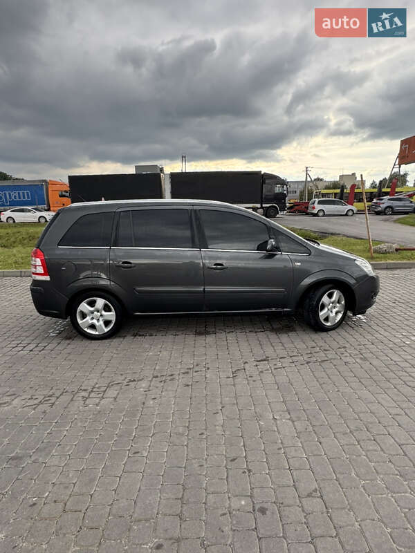 Минивэн Opel Zafira 2012 в Львове фото 4 Минивэн Opel Zafira 2012 в Львове