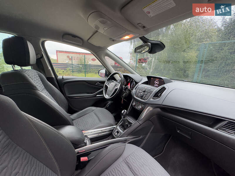 Минивэн Opel Zafira 2012 в Стрые