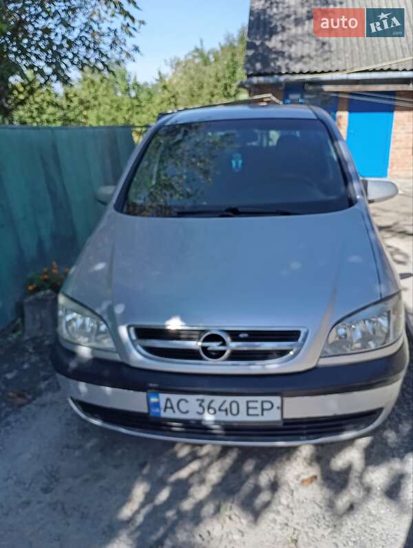 Opel Zafira 2004 Opel Zafira 2004