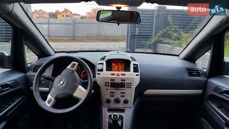 Минивэн Opel Zafira 2008 в Львове