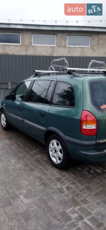 Минивэн Opel Zafira 2001 в Каменец-Подольском