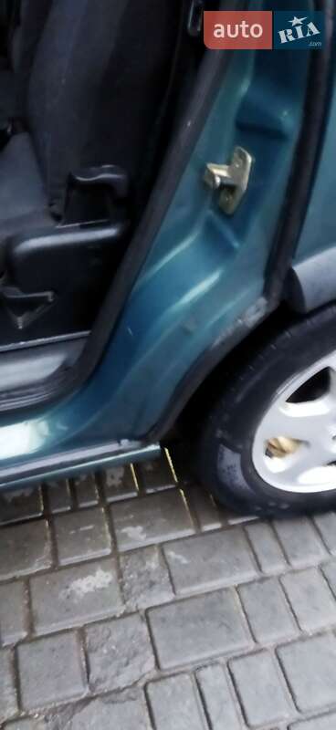 Минивэн Opel Zafira 2001 в Каменец-Подольском