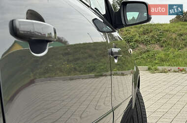 Минивэн Opel Zafira 2010 в 