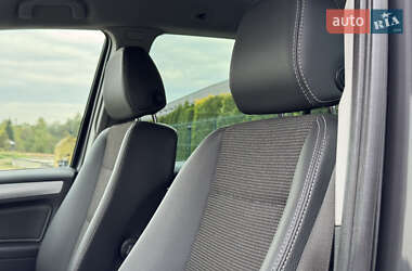 Минивэн Opel Zafira 2010 в 