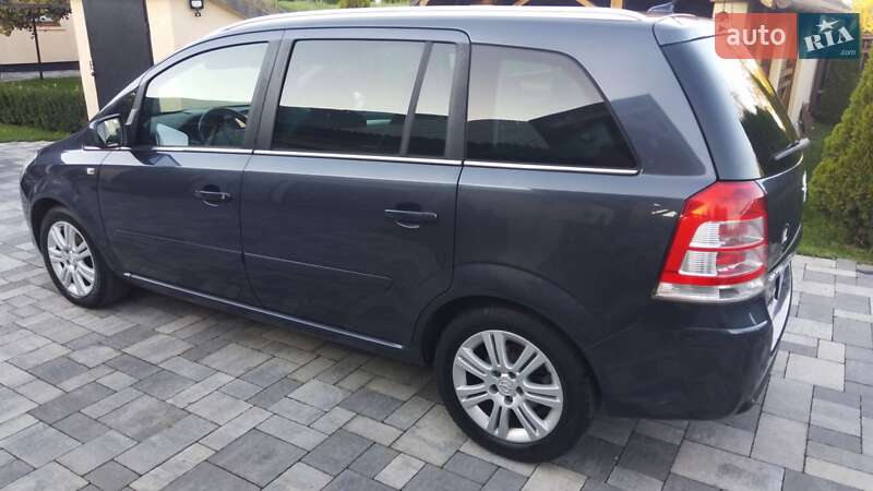 Мінівен Opel Zafira 2010 в Косові фото 5 Мінівен Opel Zafira 2010 в Косові