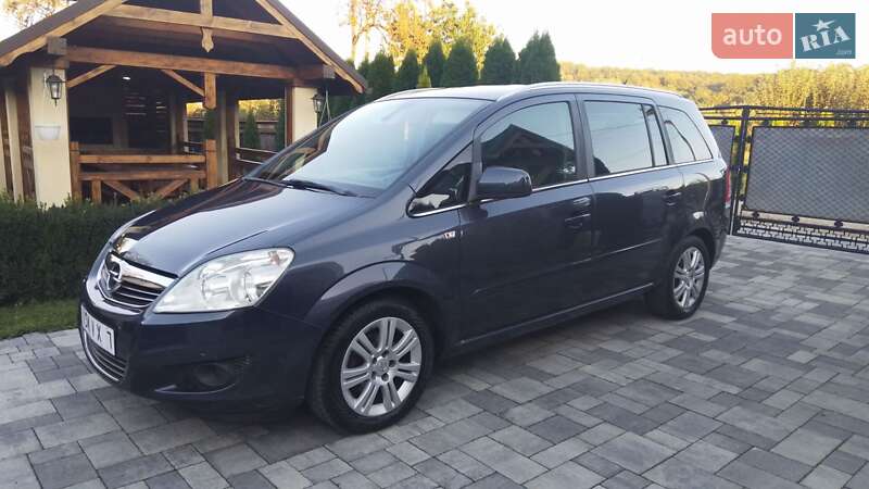 Мінівен Opel Zafira 2010 в Косові фото 4 Мінівен Opel Zafira 2010 в Косові