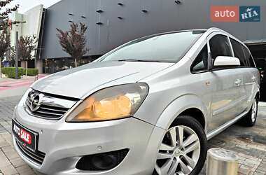Минивэн Opel Zafira 2009 в Киеве