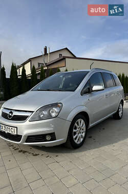 Минивэн Opel Zafira 2006 в Каменец-Подольском