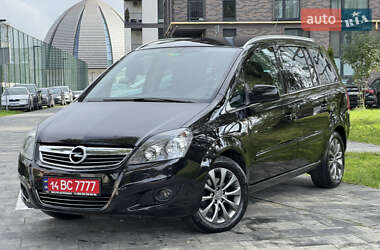 Минивэн Opel Zafira 2011 в 