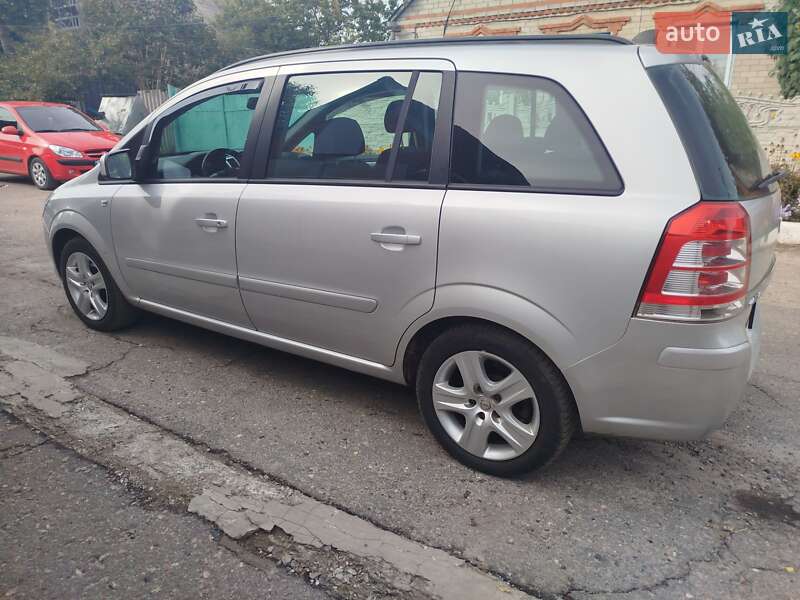 Мінівен Opel Zafira 2009 в Валках фото 38 Мінівен Opel Zafira 2009 в Валках