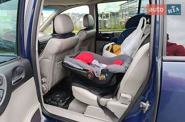 Минивэн Opel Zafira 2002 в 