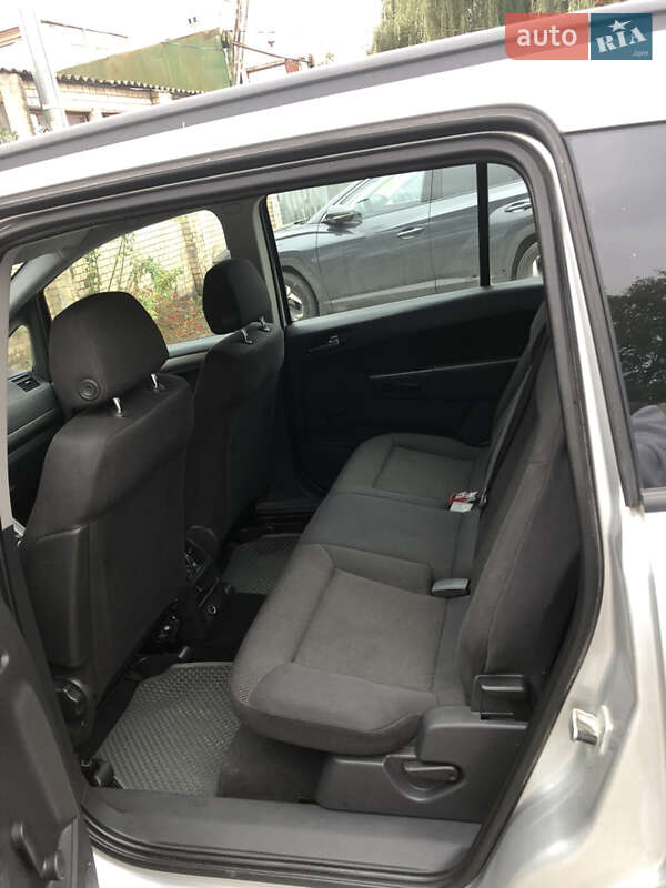 Мінівен Opel Zafira 2007 в Кам'янець-Подільському фото 15 Мінівен Opel Zafira 2007 в Кам'янець-Подільському