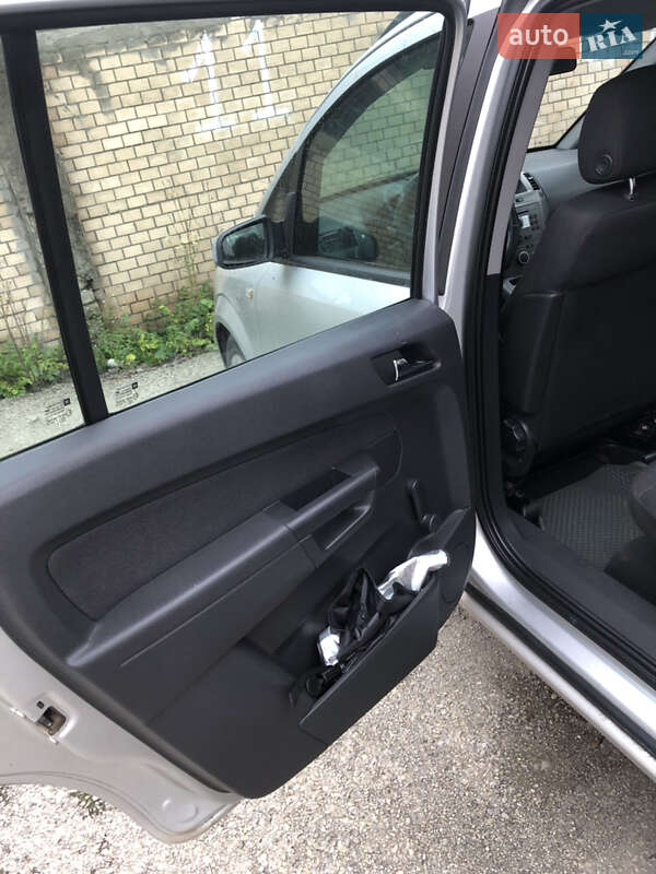 Мінівен Opel Zafira 2007 в Кам'янець-Подільському фото 18 Мінівен Opel Zafira 2007 в Кам'янець-Подільському