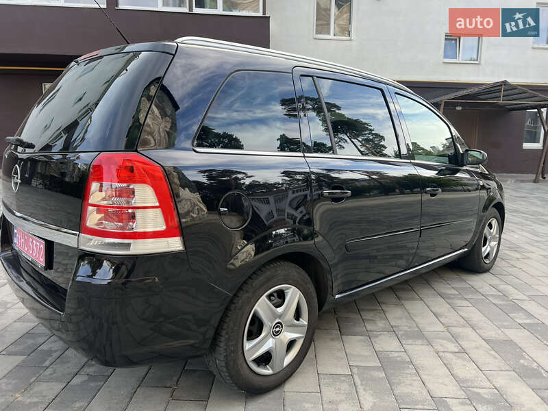 Минивэн Opel Zafira 2008 в Ахтырке фото 9 Минивэн Opel Zafira 2008 в Ахтырке