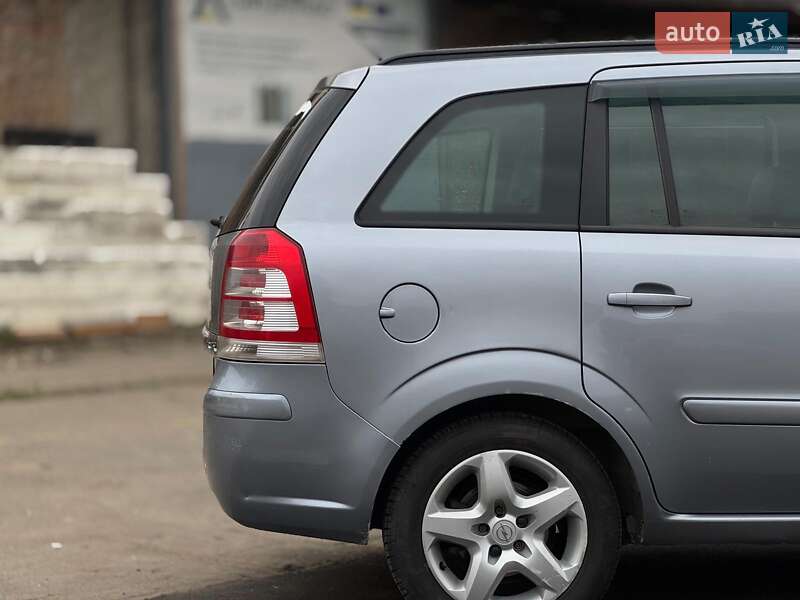Минивэн Opel Zafira 2008 в Киеве фото 11 Минивэн Opel Zafira 2008 в Киеве