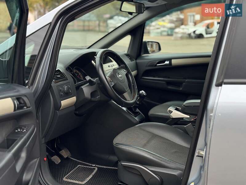 Минивэн Opel Zafira 2008 в Киеве фото 15 Минивэн Opel Zafira 2008 в Киеве