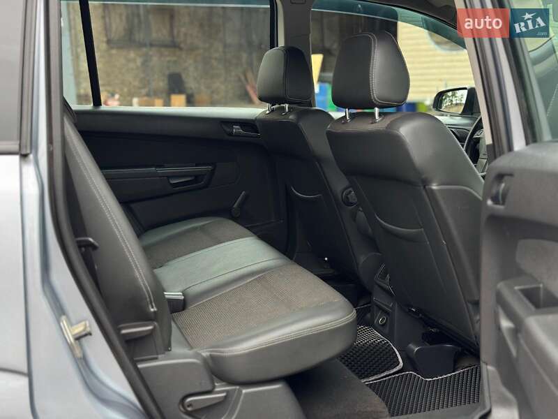 Минивэн Opel Zafira 2008 в Киеве фото 38 Минивэн Opel Zafira 2008 в Киеве