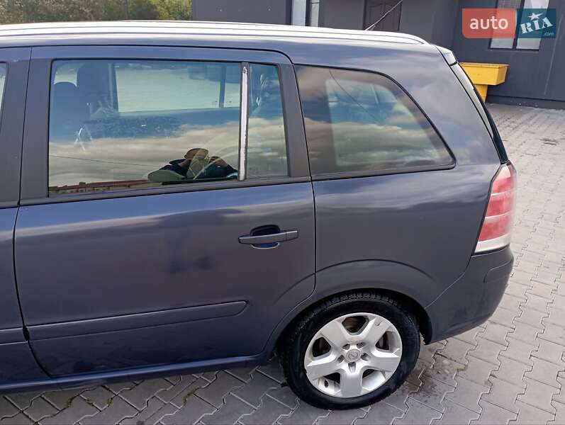 Минивэн Opel Zafira 2006 в Ковеле