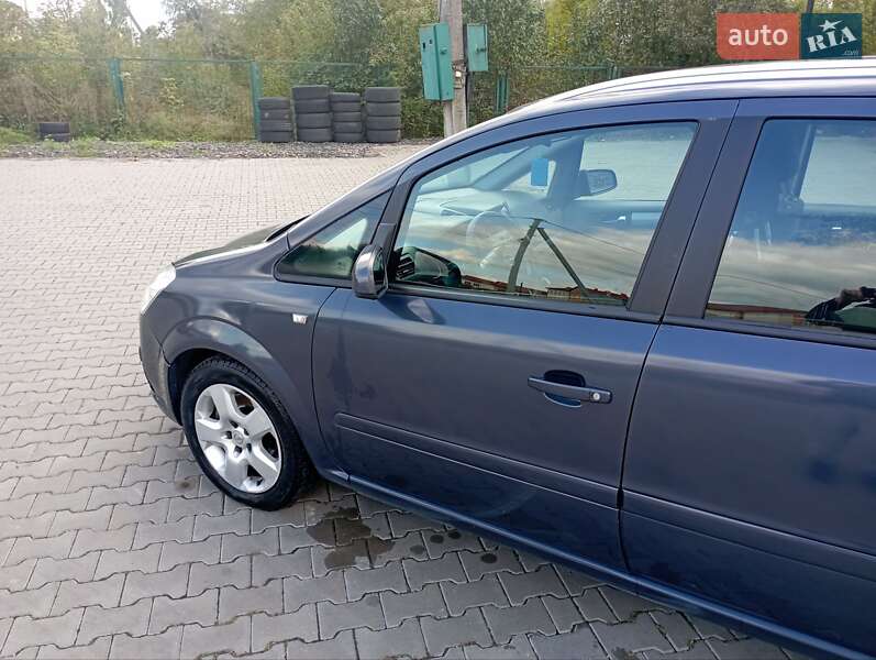 Минивэн Opel Zafira 2006 в Ковеле