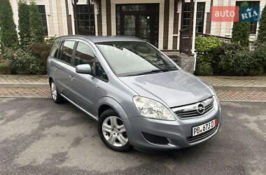 Минивэн Opel Zafira 2010 в Виннице