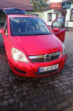 Минивэн Opel Zafira 2010 в Самборе