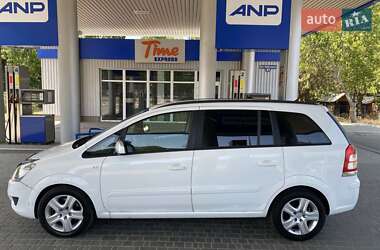 Минивэн Opel Zafira 2009 в 