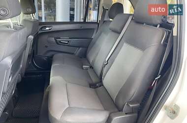 Минивэн Opel Zafira 2009 в 
