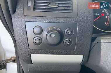 Минивэн Opel Zafira 2009 в 