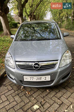 Минивэн Opel Zafira 2009 в Збараже