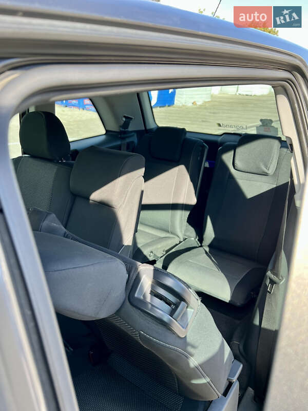 Минивэн Opel Zafira 2011 в Ивано-Франковске