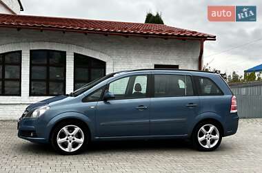 Минивэн Opel Zafira 2008 в 