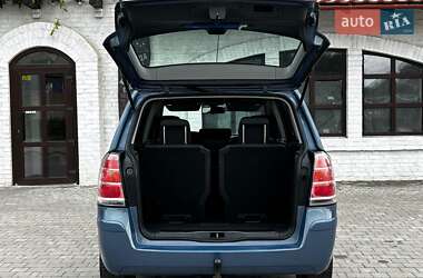 Минивэн Opel Zafira 2008 в 