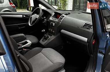 Минивэн Opel Zafira 2008 в 