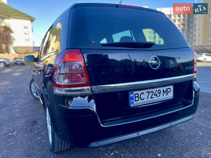 Минивэн Opel Zafira 2010 в Трускавце фото 10 Минивэн Opel Zafira 2010 в Трускавце