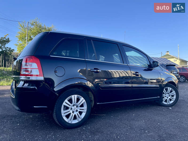 Минивэн Opel Zafira 2010 в Трускавце фото 15 Минивэн Opel Zafira 2010 в Трускавце