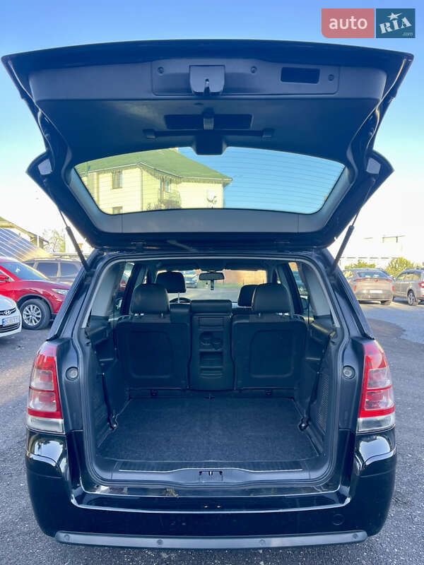 Минивэн Opel Zafira 2010 в Трускавце фото 41 Минивэн Opel Zafira 2010 в Трускавце