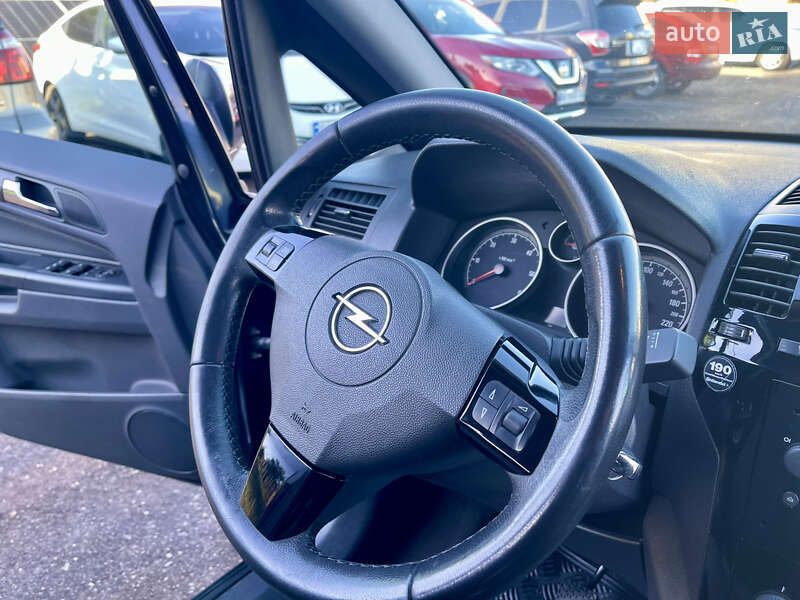 Минивэн Opel Zafira 2010 в Трускавце фото 39 Минивэн Opel Zafira 2010 в Трускавце