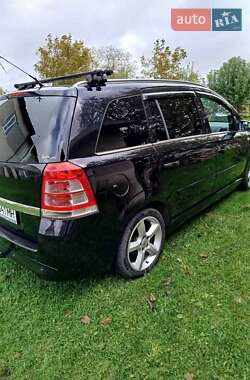 Минивэн Opel Zafira 2009 в Львове