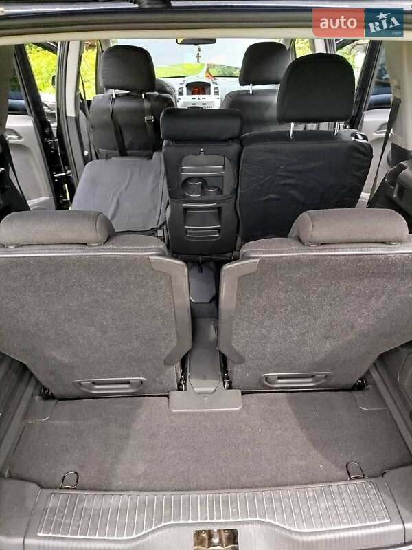 Минивэн Opel Zafira 2009 в Львове
